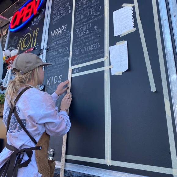 Meet your Posher, Kelsey - Picture 5 of 5